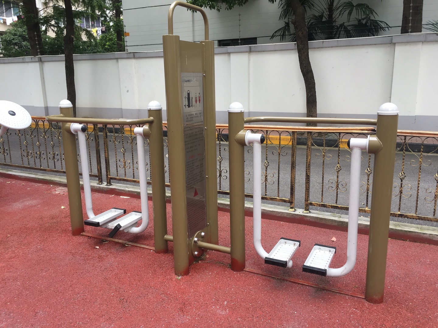 雙位漫步機(jī) 雙位漫步機(jī)