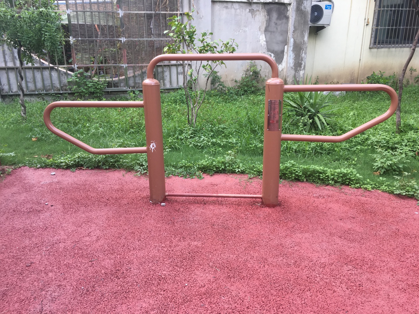 彈振壓腿器 彈振壓腿器