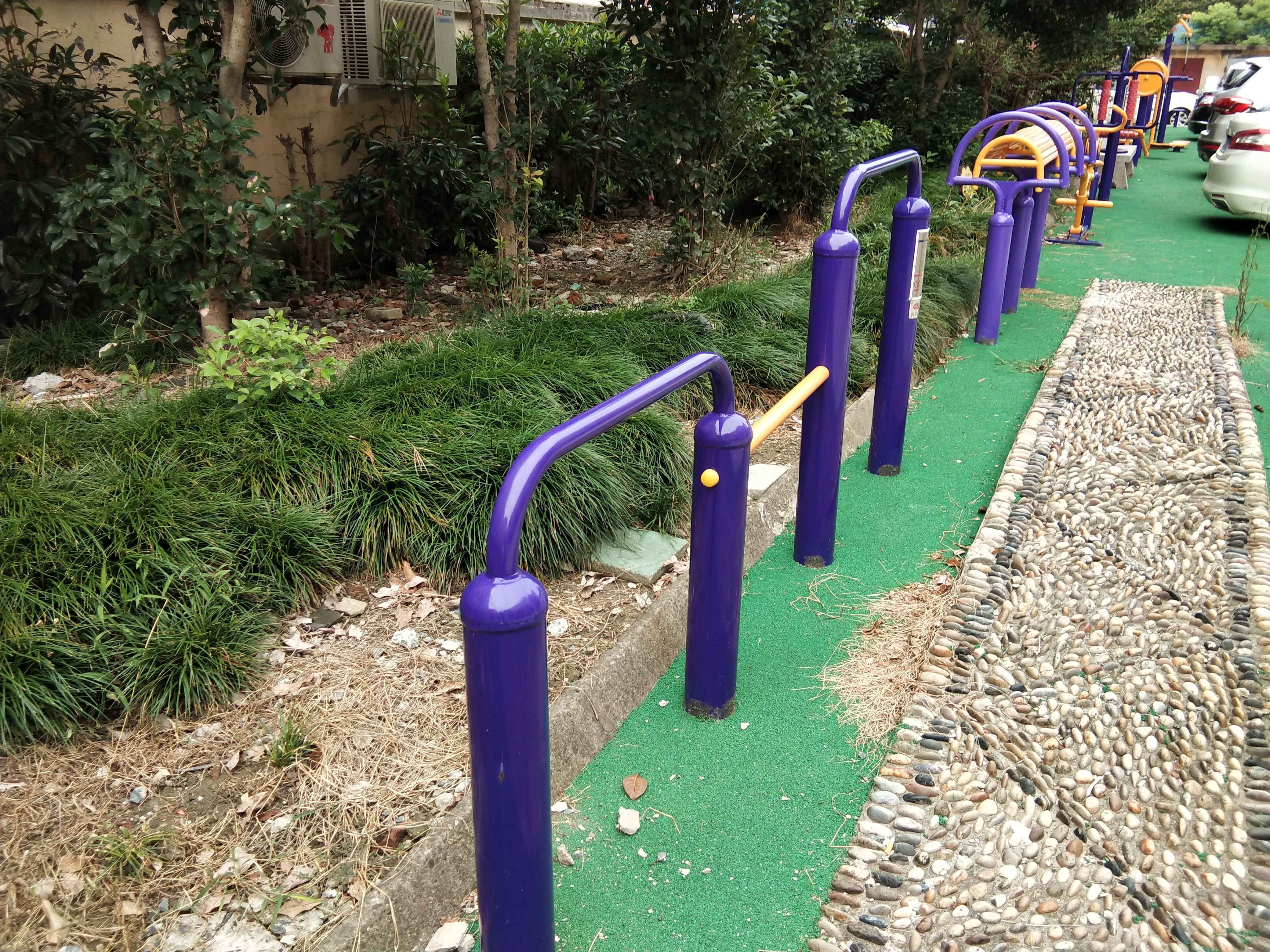 彈振壓腿器 彈振壓腿器