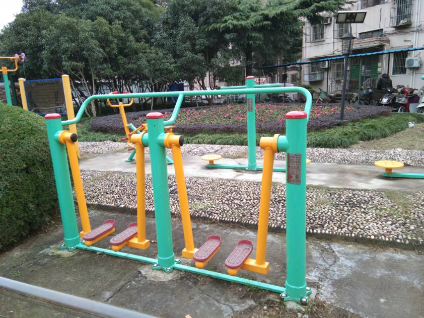 兩聯漫步機