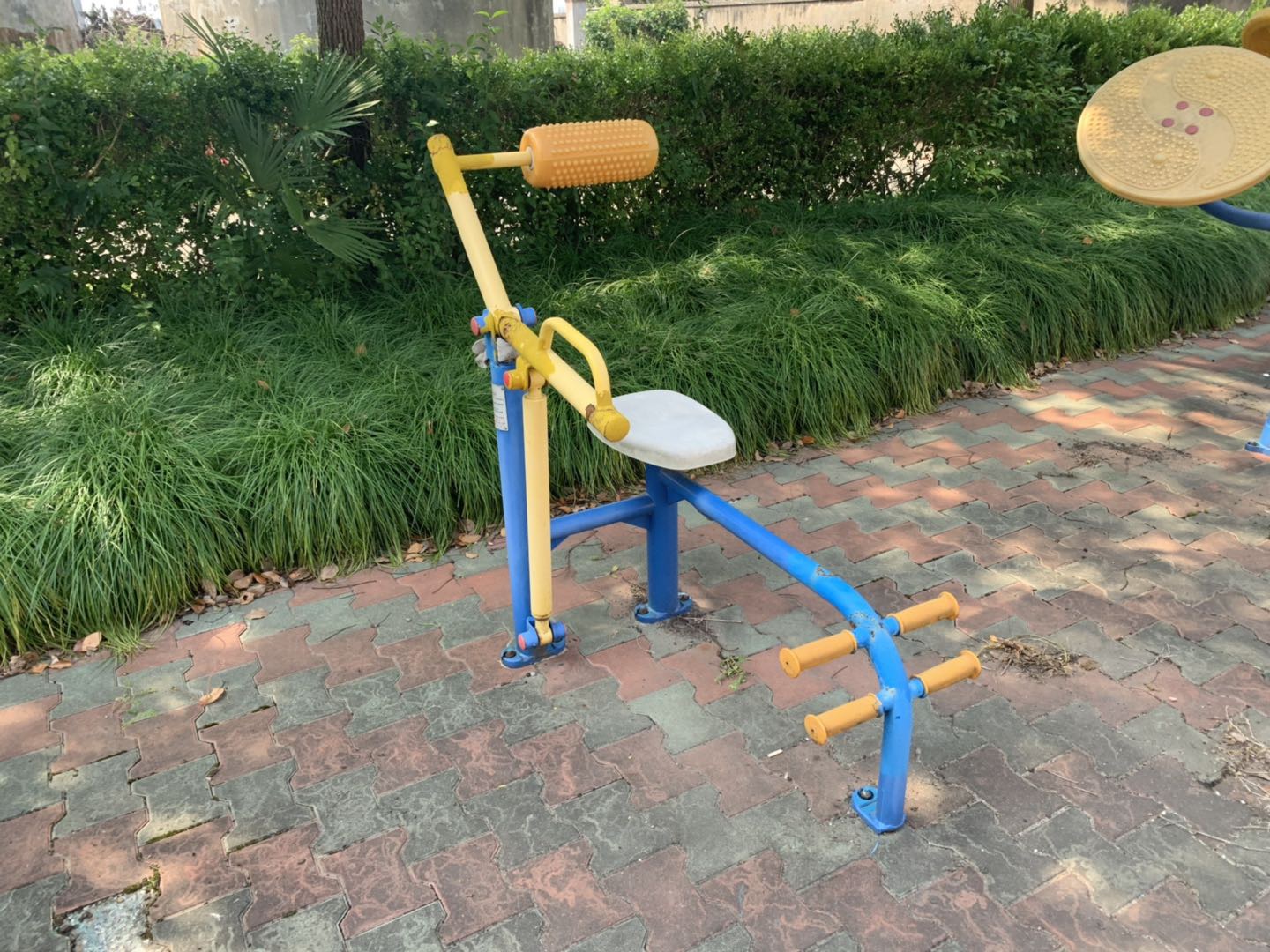 腹背鍛煉器 腹背鍛煉器