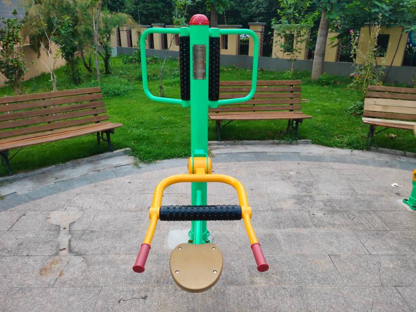 坐式腰背按摩器 坐式腰背按摩器