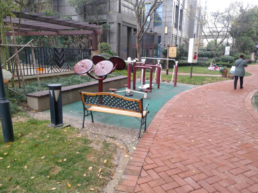 云屏路188弄2號附近市民健身點