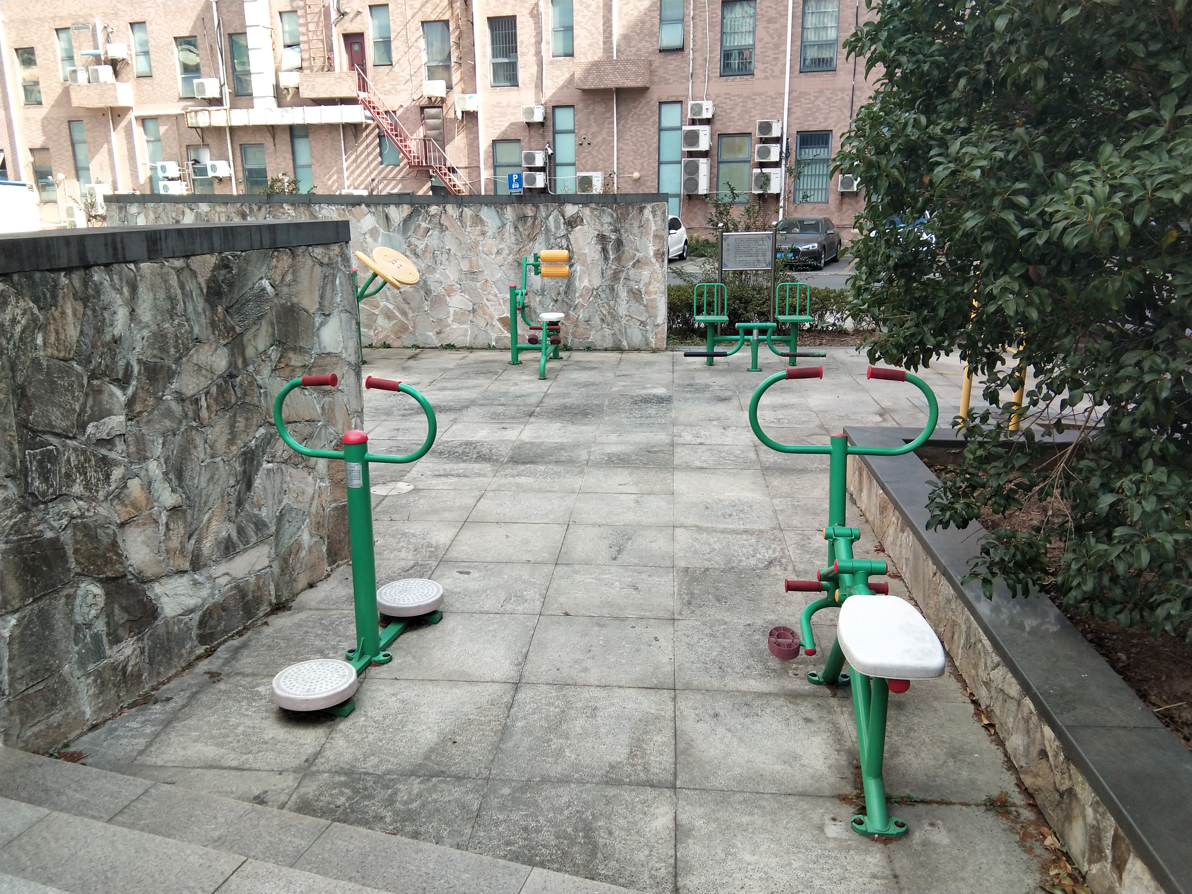 玉宇新苑小區(qū)健身點