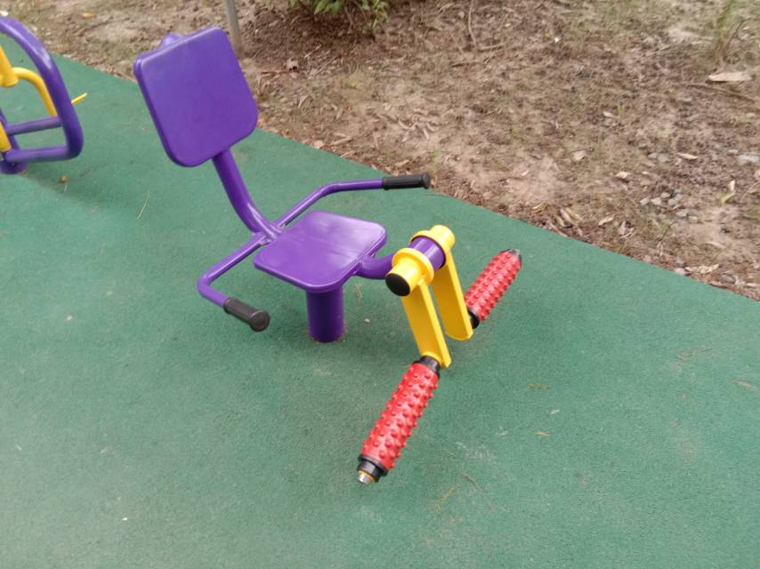 膝關(guān)節(jié)訓(xùn)練器