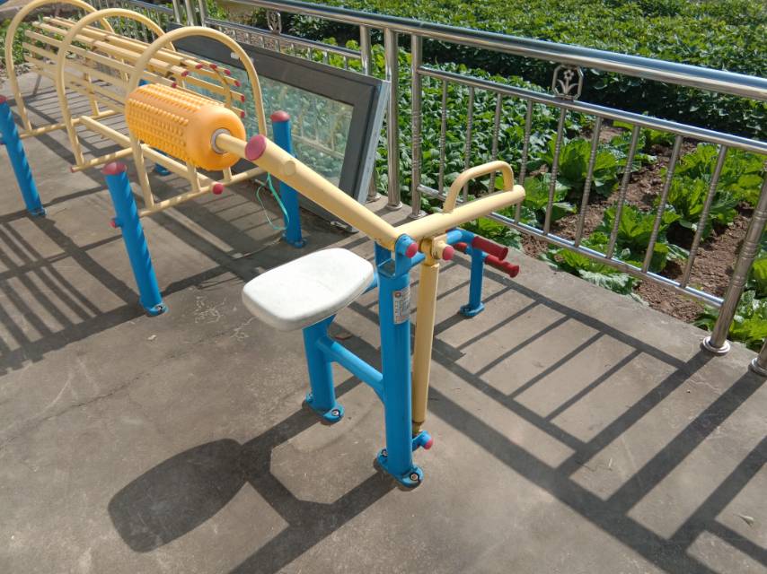 腹背鍛煉器 腹背鍛煉器