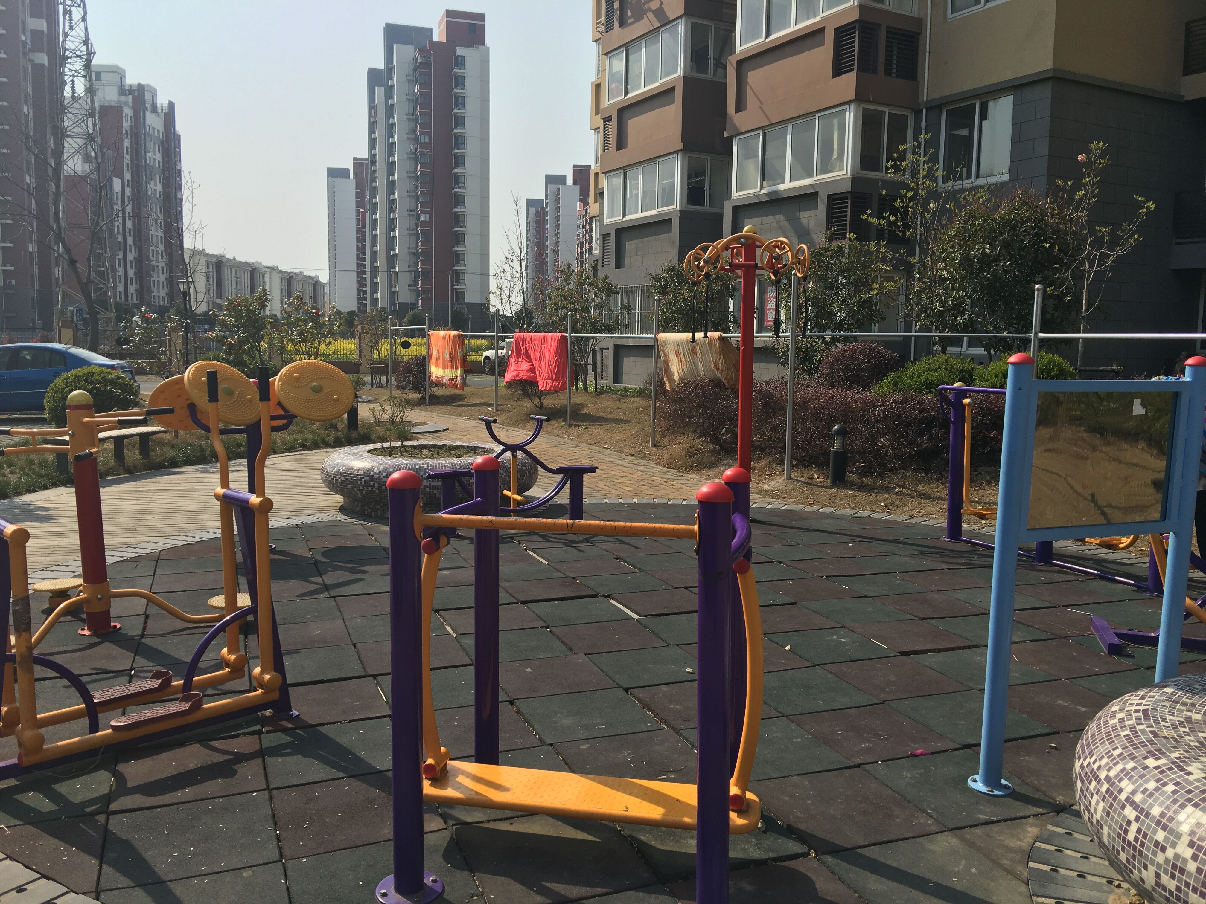 西區(qū)東茗苑健身苑點