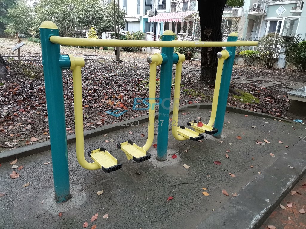 雙位太空漫步機