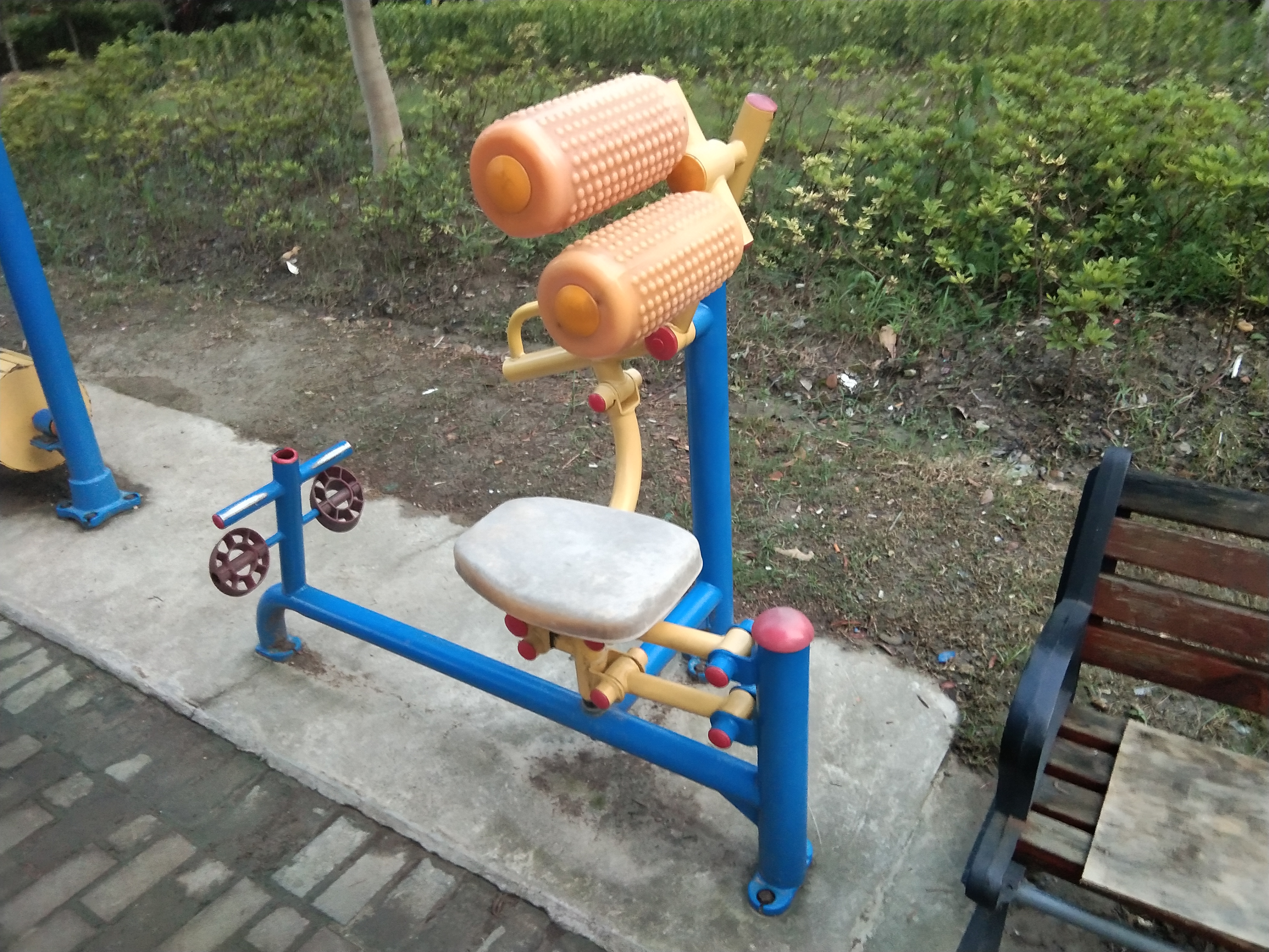 自重腰腹器 自重腰腹器