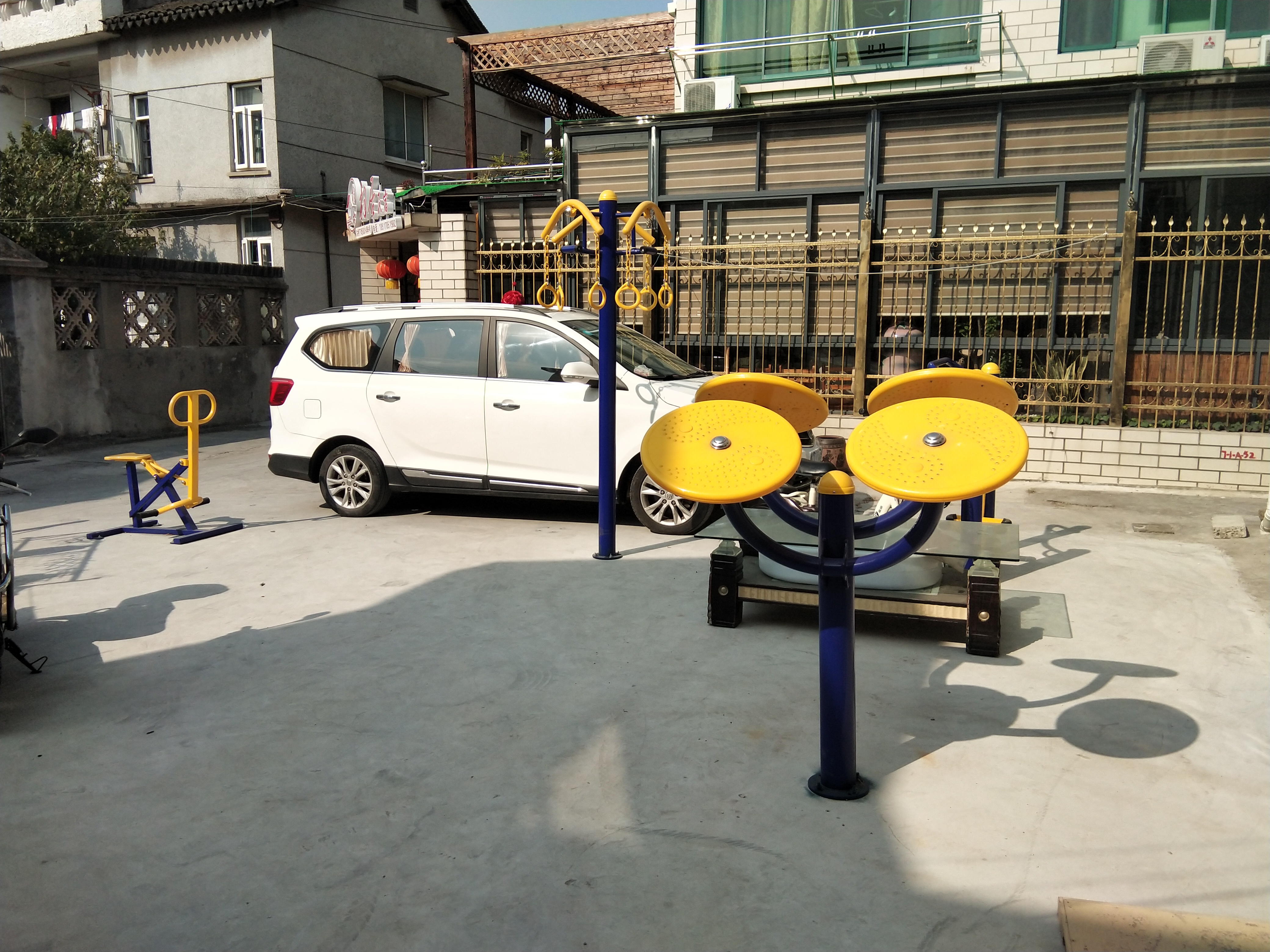 新場村2組健身苑點