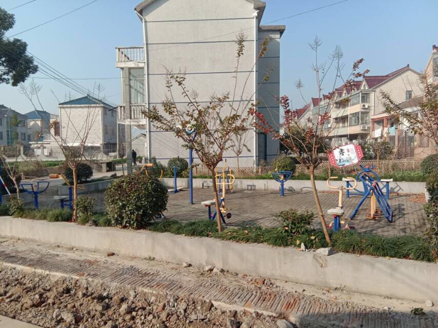 六灶灣村7號(hào)健身點(diǎn)