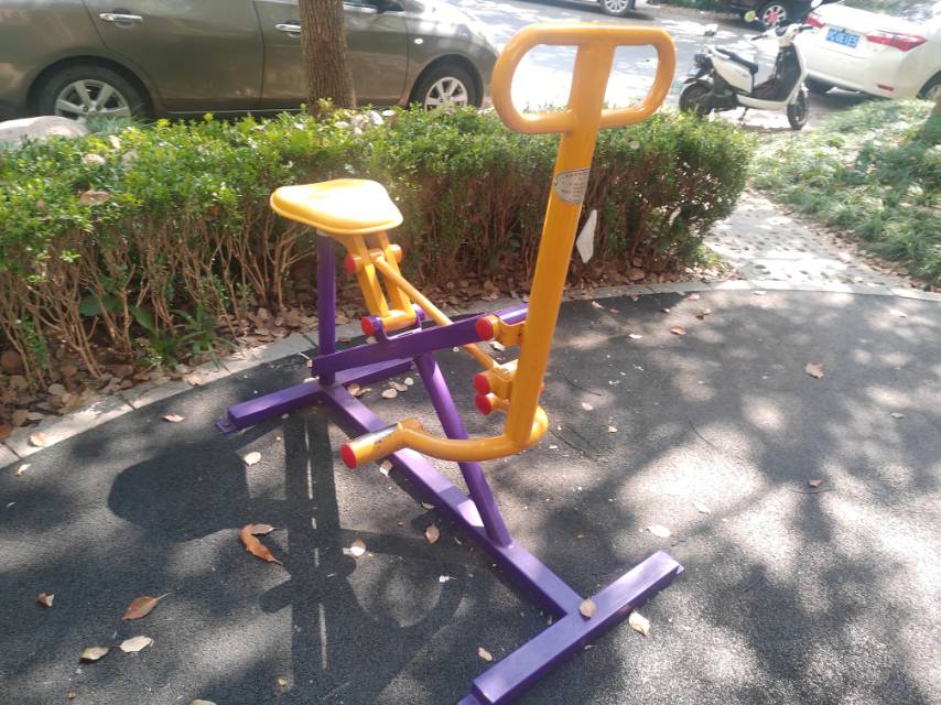 騎馬機(jī) 騎馬機(jī)