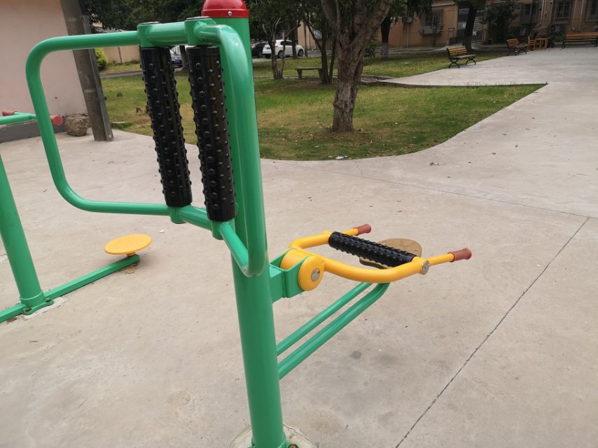 坐式腰背按摩器