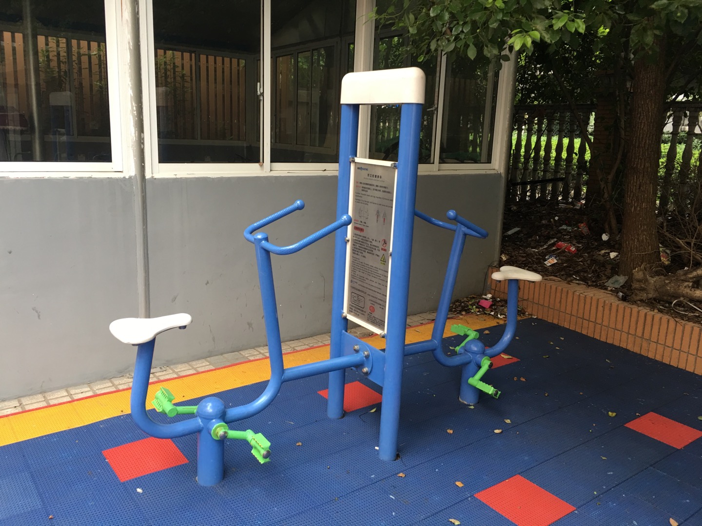 雙立柱健身車(chē) 雙立柱健身車(chē)