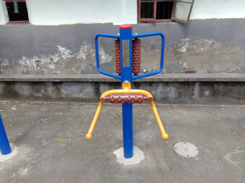 腰背按摩器 腰背按摩器