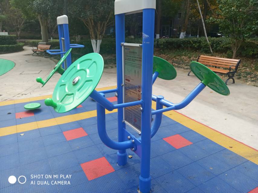 雙立柱太極揉推器 雙立柱太極揉推器