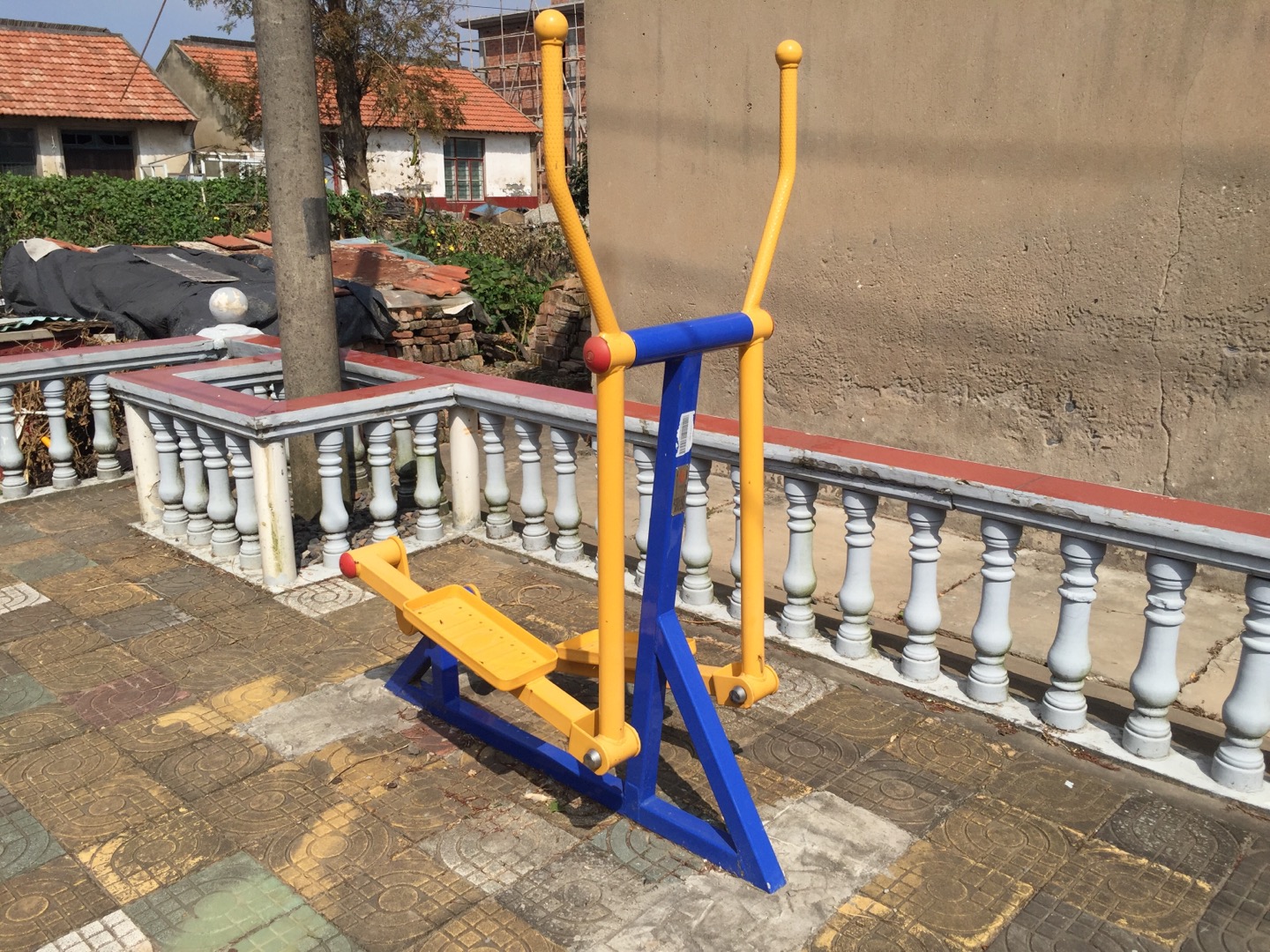 室外橢圓機(jī) 室外橢圓機(jī)