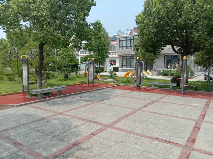 大裕村嘉富路515弄86號(hào)南側(cè)市民健身點(diǎn)