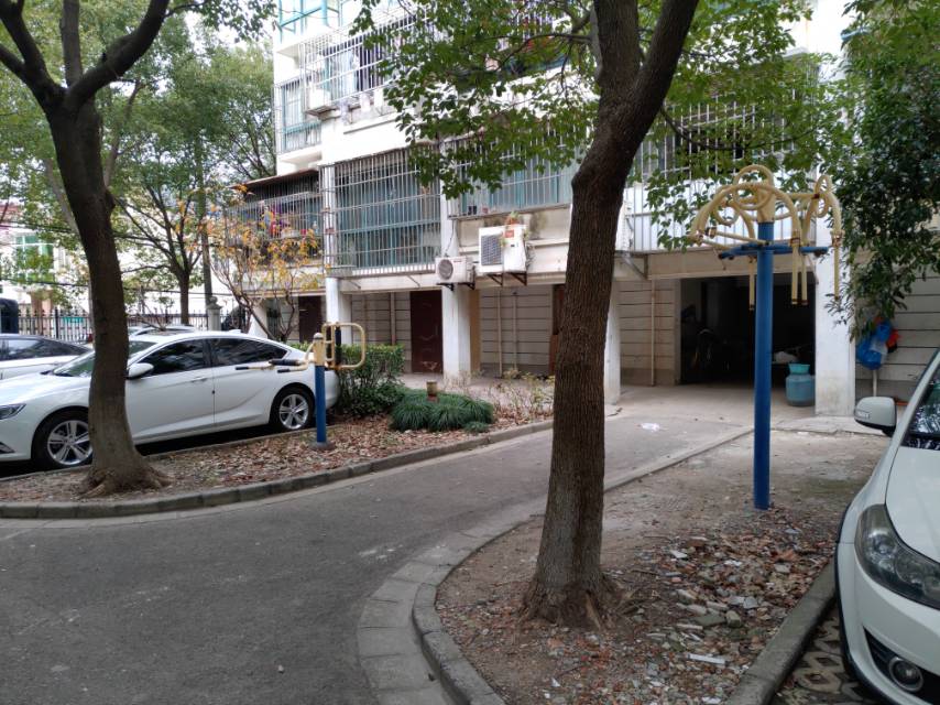 惠晨苑B區(qū)健身點