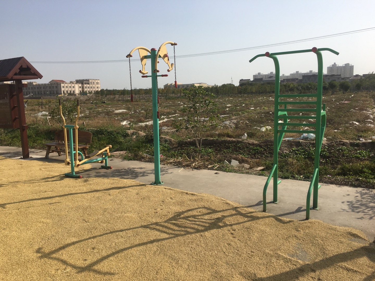 老港鎮(zhèn)成日村民委員會西片老年活動室