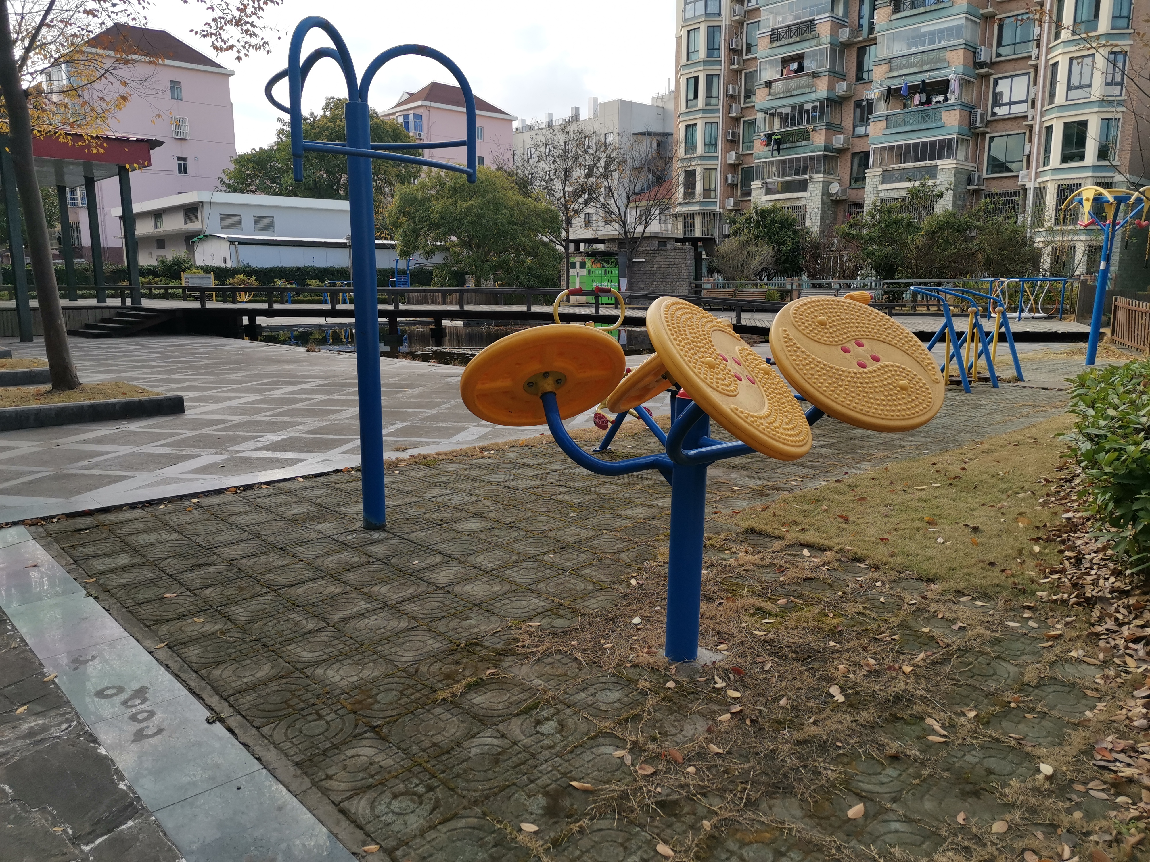 金桐居委健身苑點(diǎn)