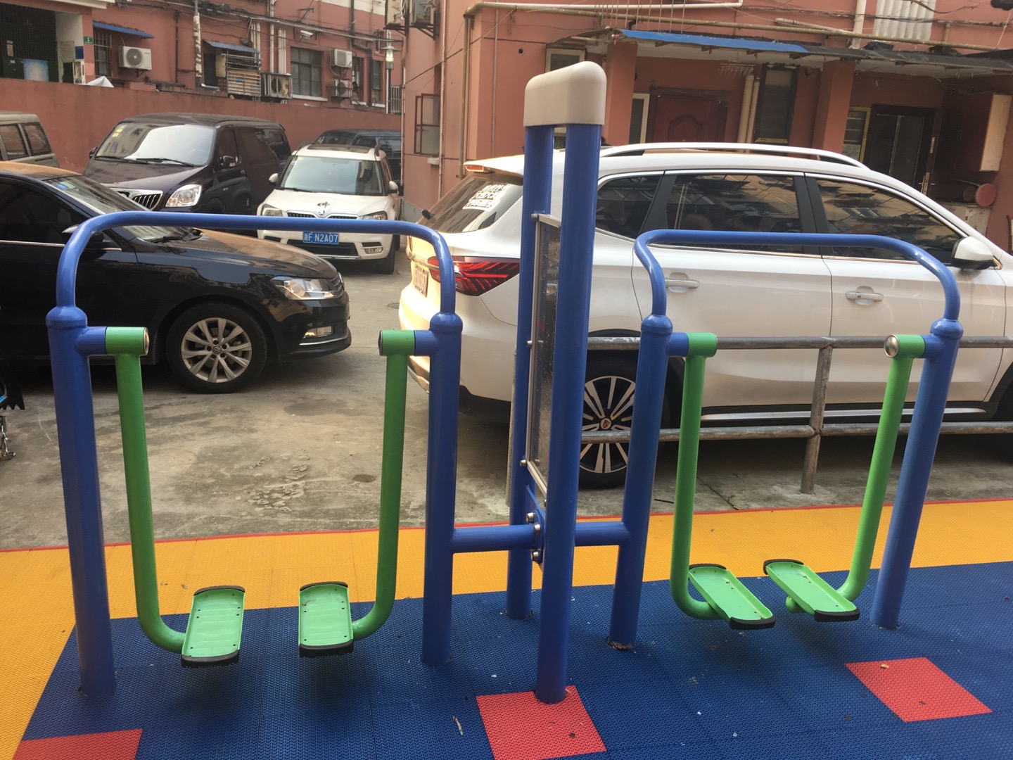 雙立柱太空漫步器 雙立柱太空漫步器