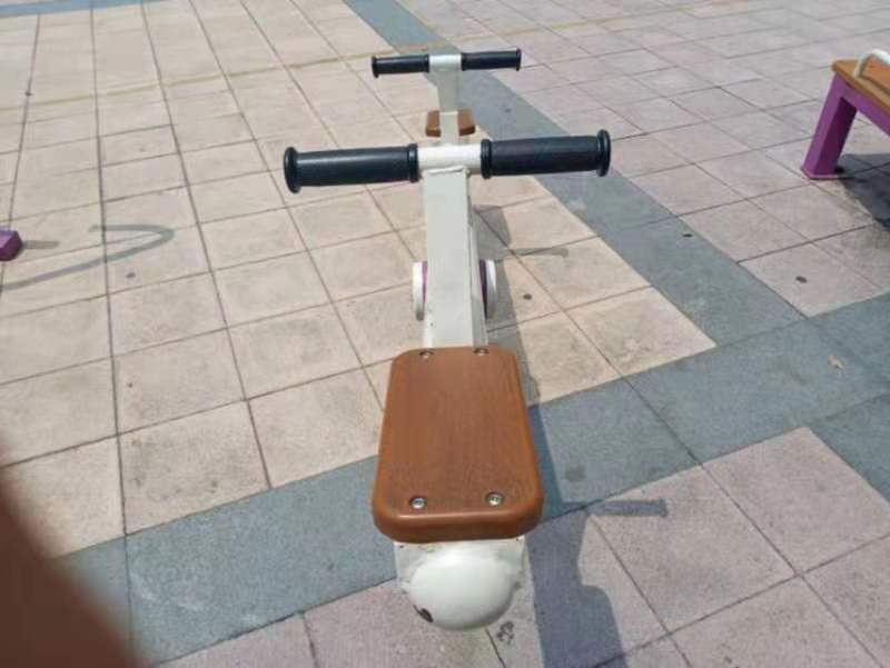 兒童蹺蹺板 兒童蹺蹺板