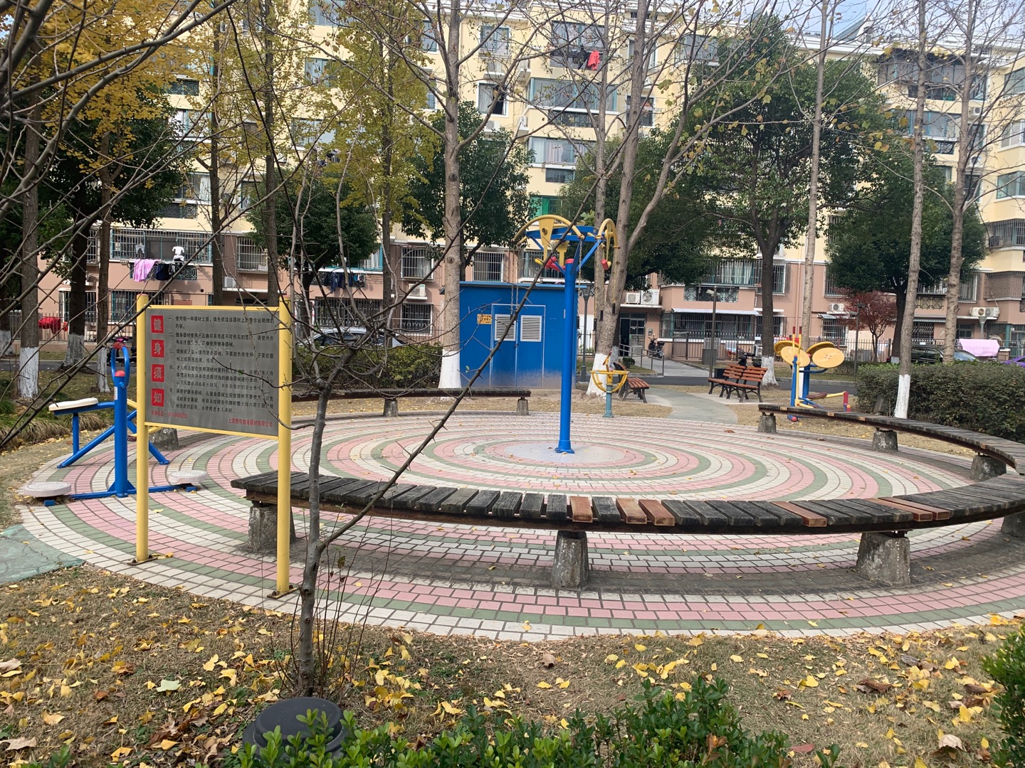 江夏居委健身苑點