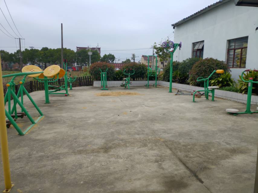 新振村新一1組健身點(diǎn)