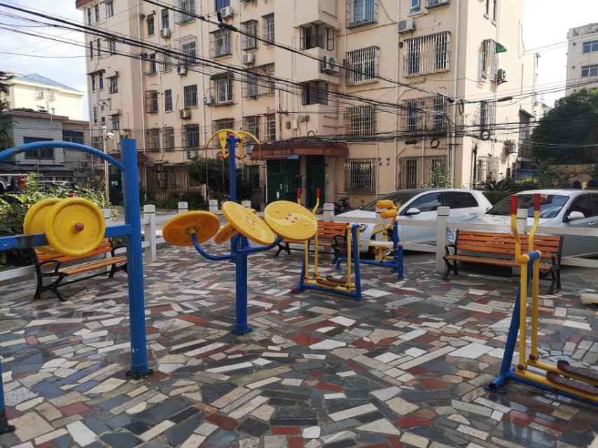 新德五村健身點