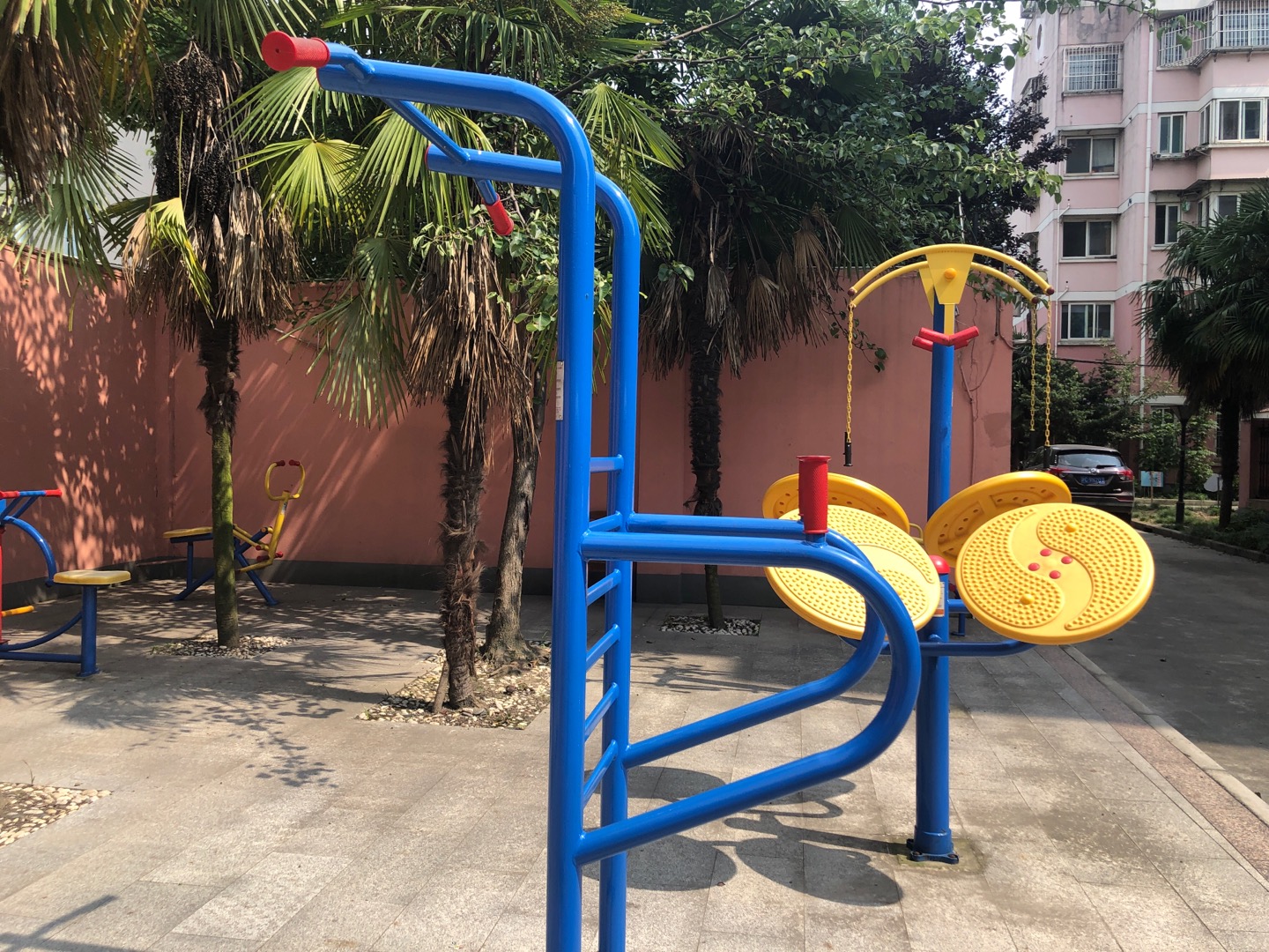 多功能訓(xùn)練器 多功能訓(xùn)練器