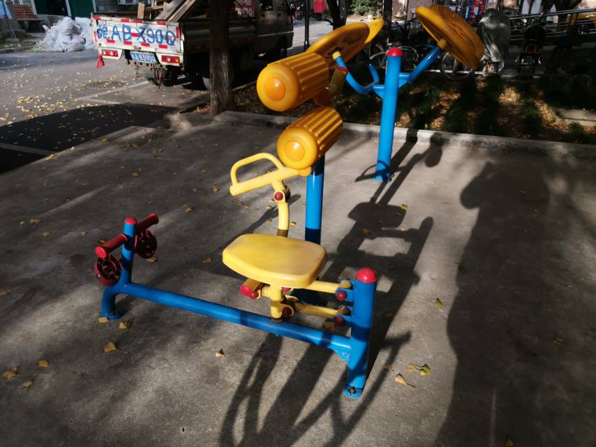 腹背鍛煉器 腹背鍛煉器