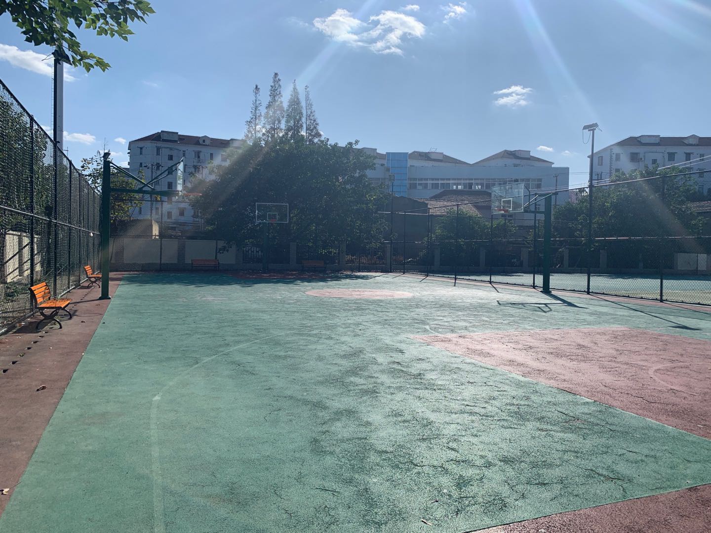 高行鎮(zhèn)東溝社區(qū)體育活動中心