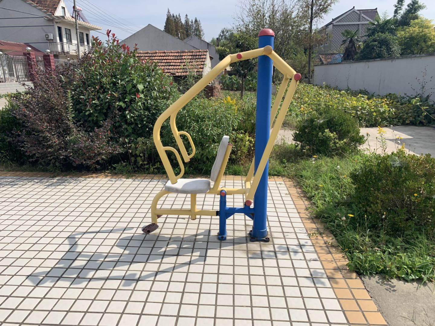 自重推胸器 自重推胸器