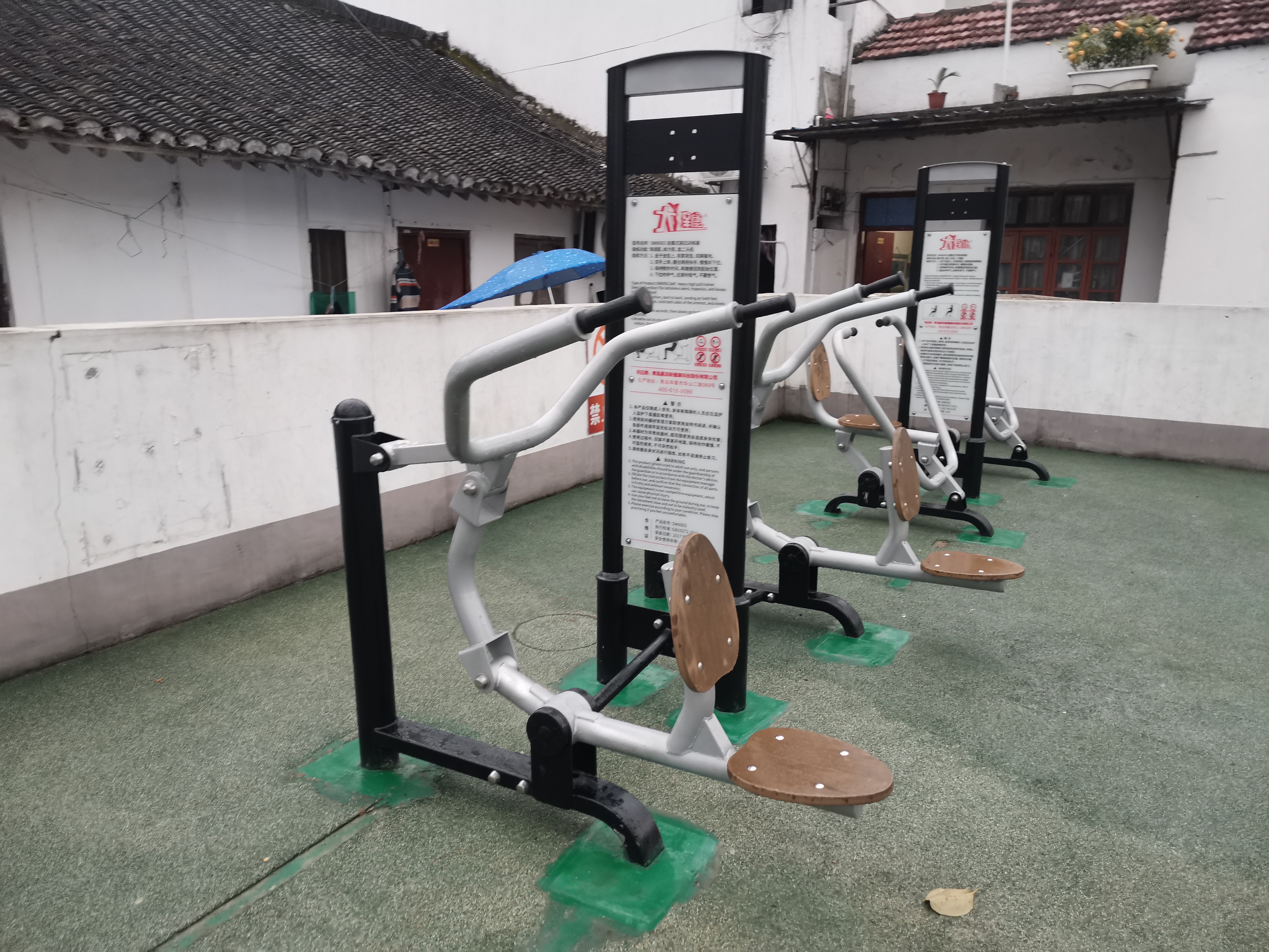 自重式高拉訓練器