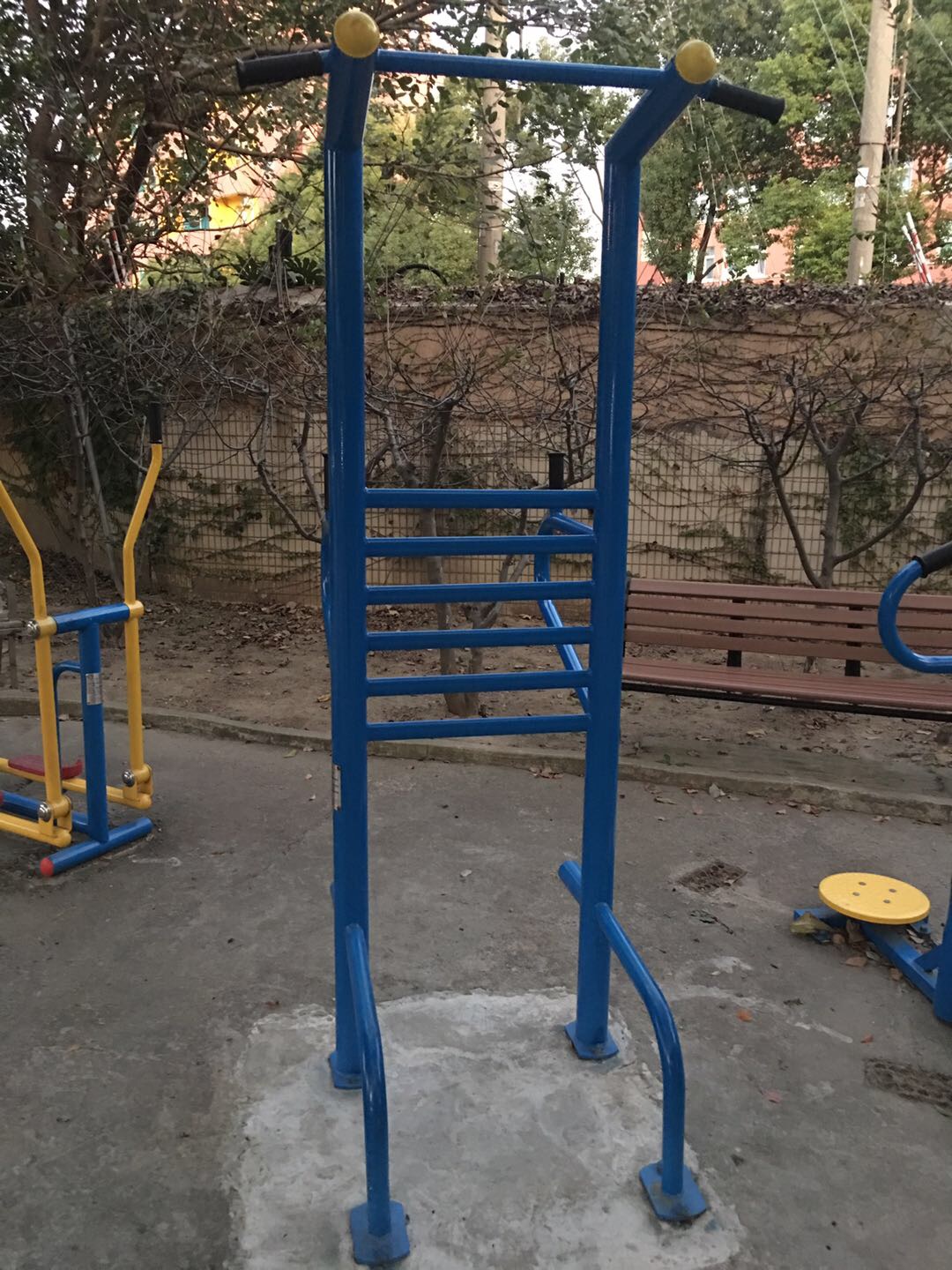 多功能訓(xùn)練器