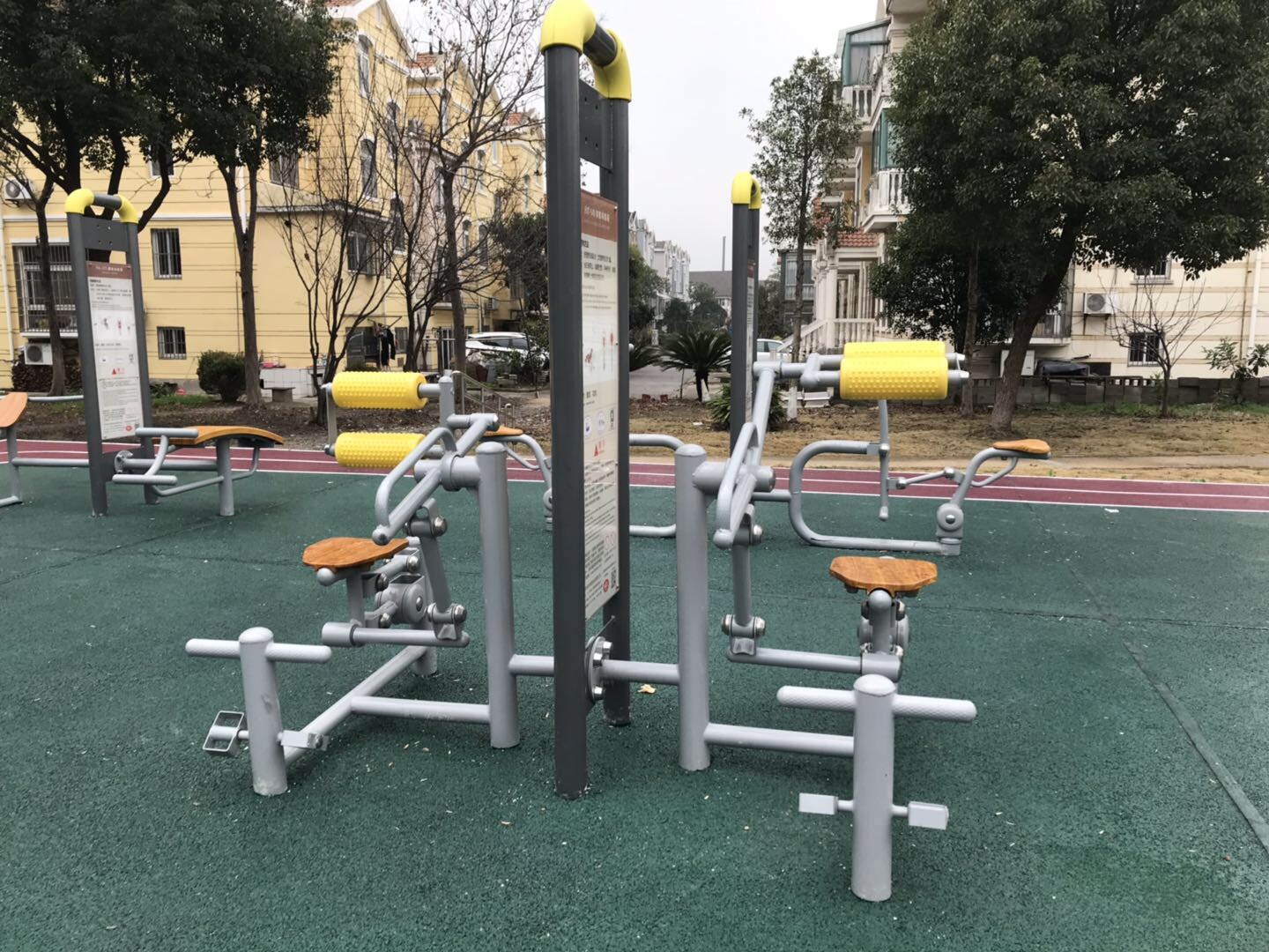 背腹肌訓(xùn)練器 背腹肌訓(xùn)練器