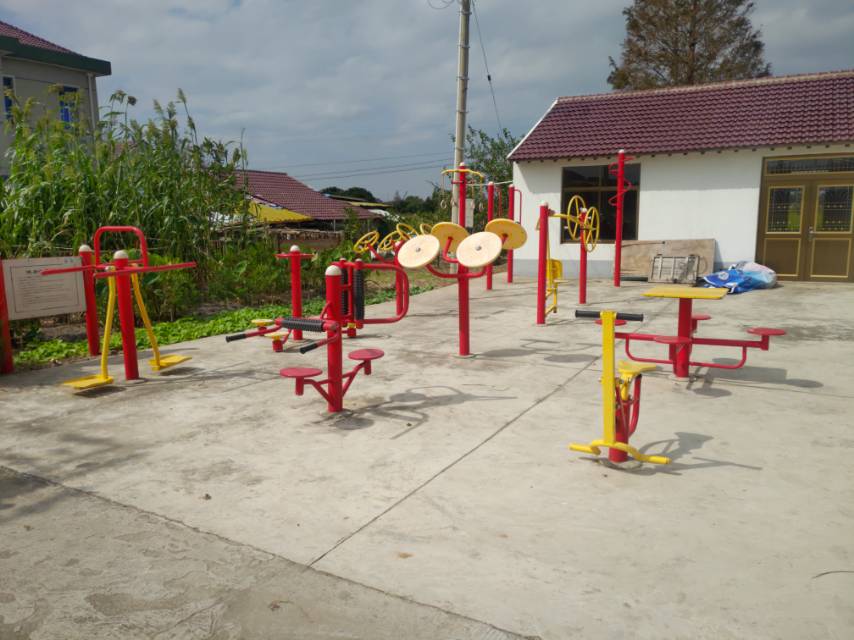 響哃村美麗鄉(xiāng)村健身點5