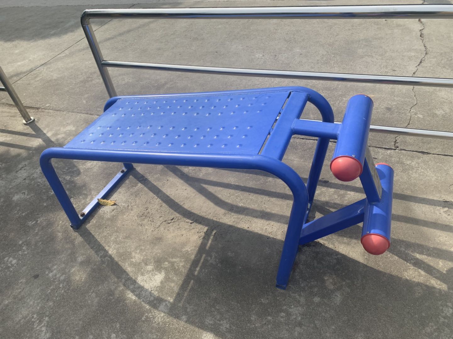 仰臥起坐板 仰臥起坐板