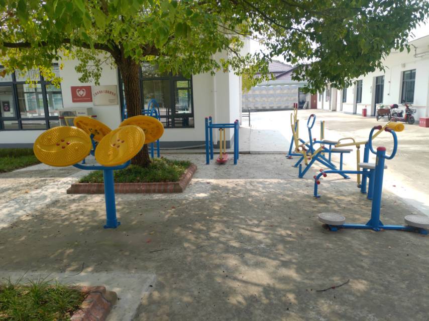 新海鎮(zhèn)陽(yáng)光之家健身點(diǎn)