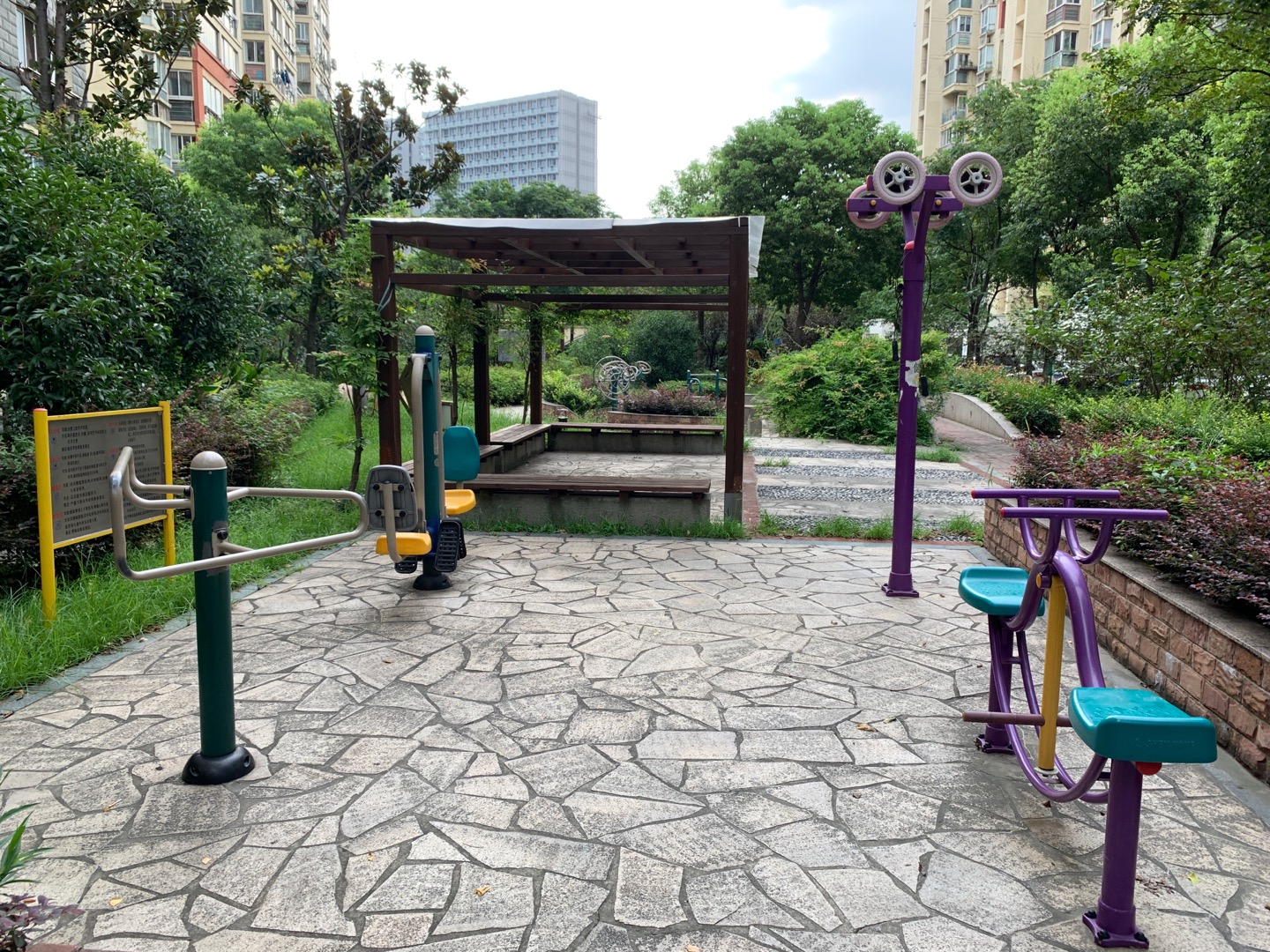 長宏居委逸居苑健身點(diǎn)A