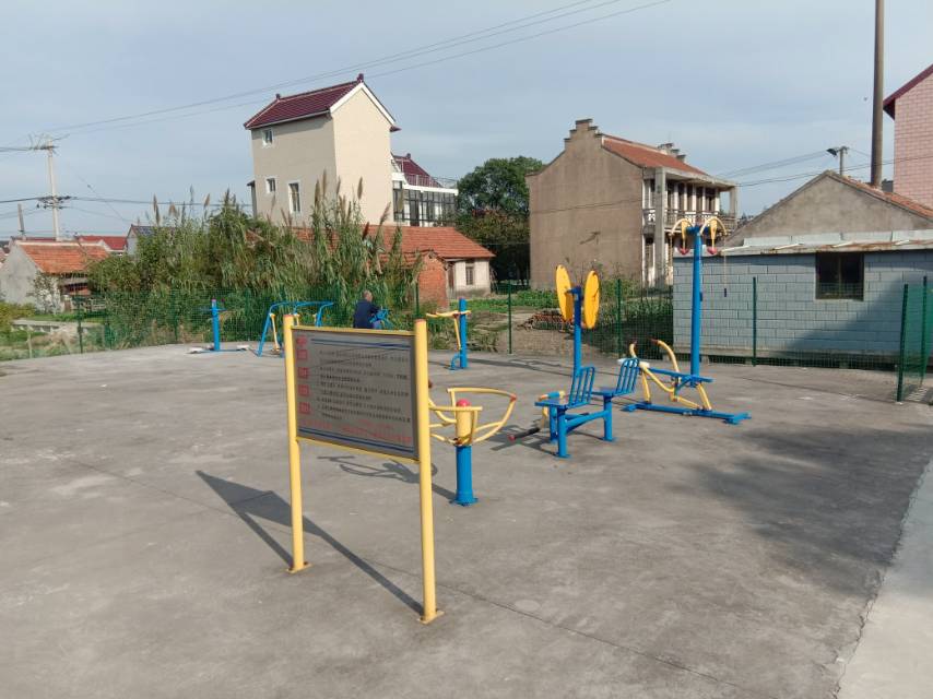 崇明區(qū)中興鎮(zhèn)紅星村5隊健身點