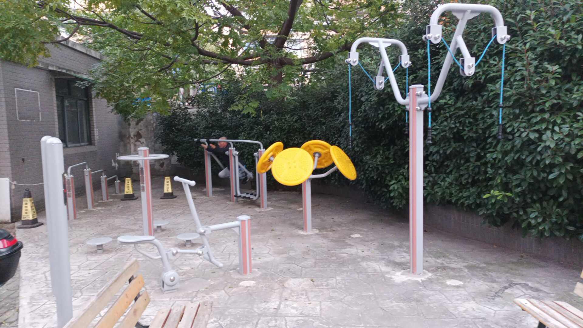 雙山小區(qū)健身點