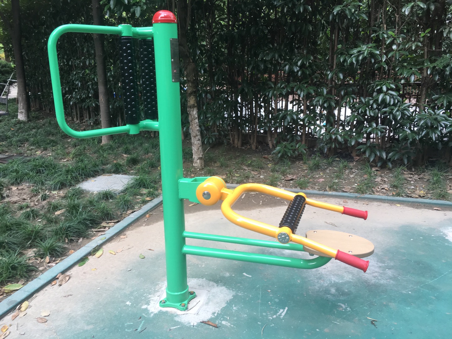 坐式腰背按摩器 坐式腰背按摩器