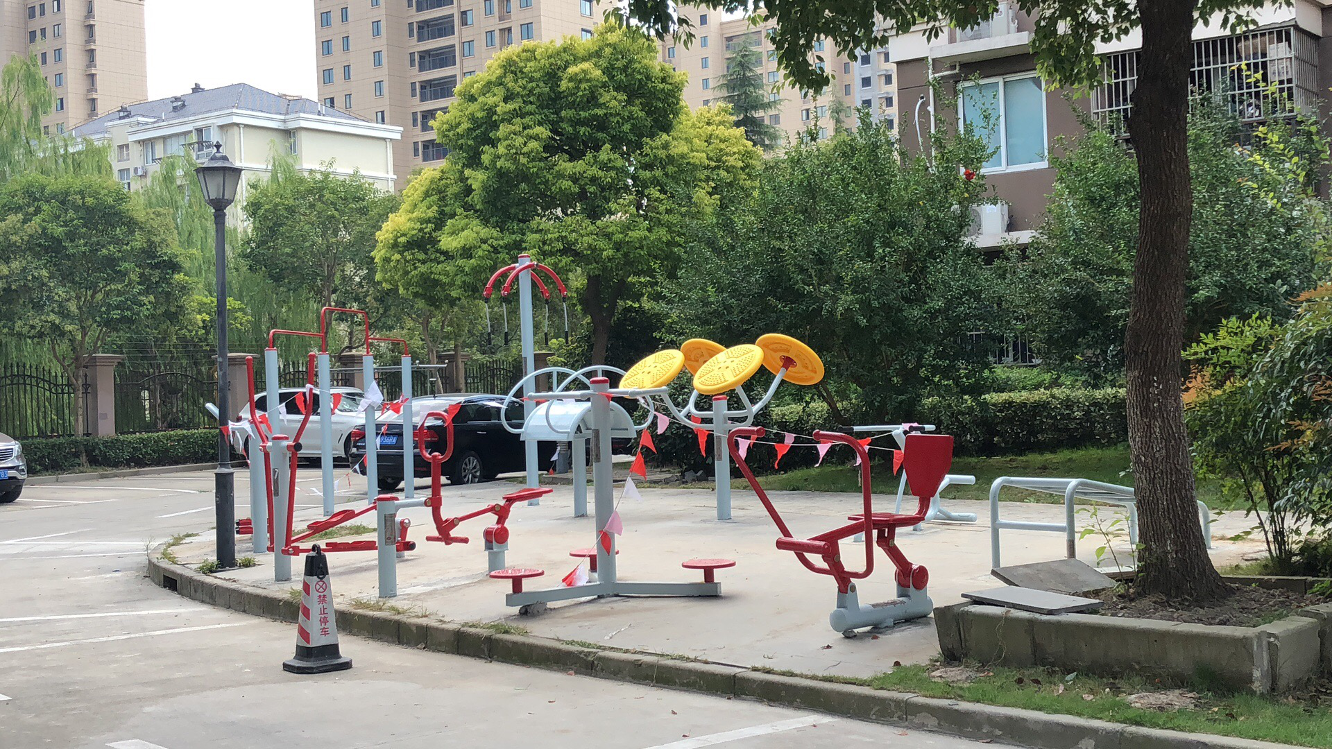 鵬海七居健身點(diǎn)