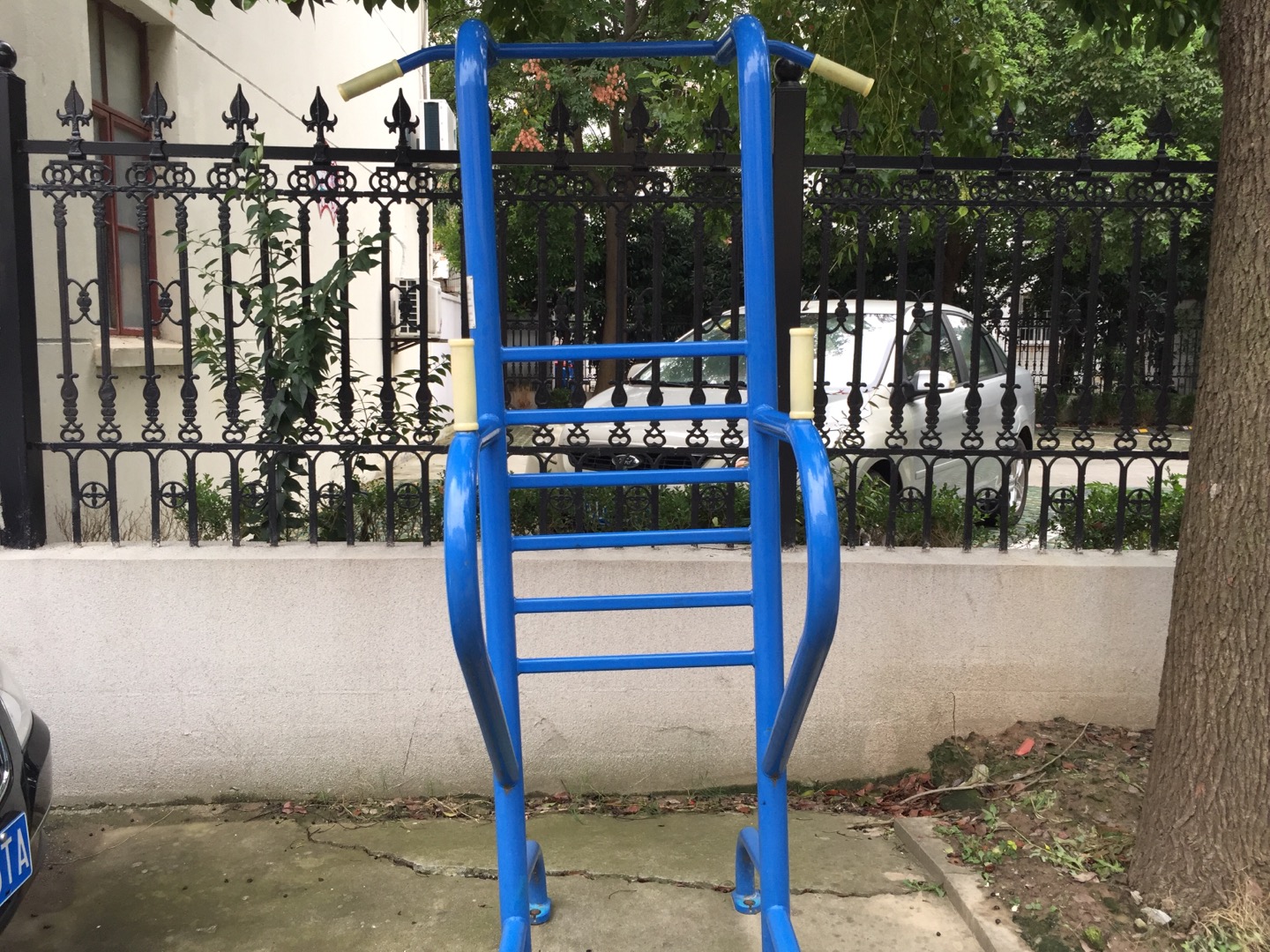 多功能訓練器 多功能訓練器