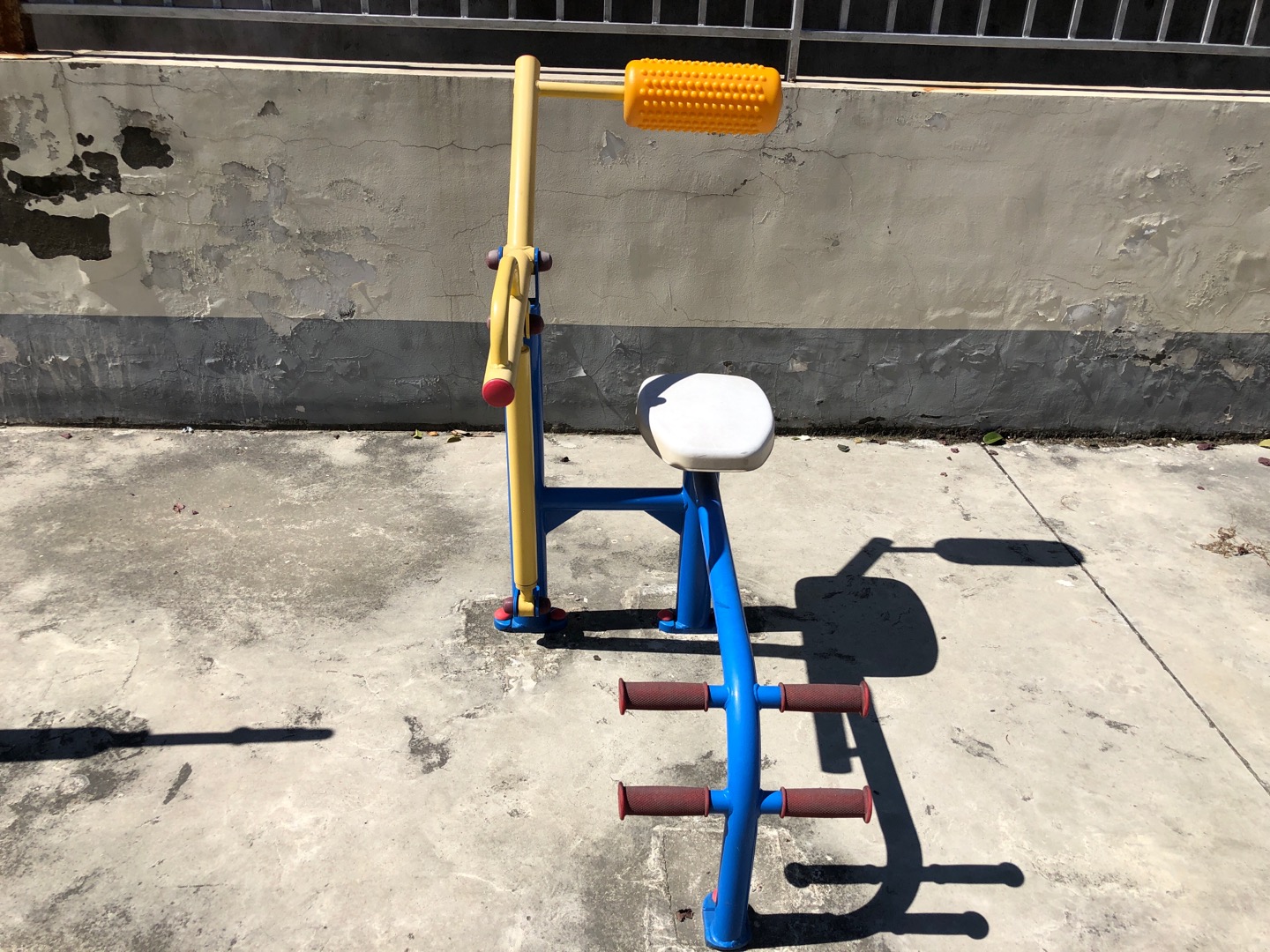 腹背鍛煉器 腹背鍛煉器