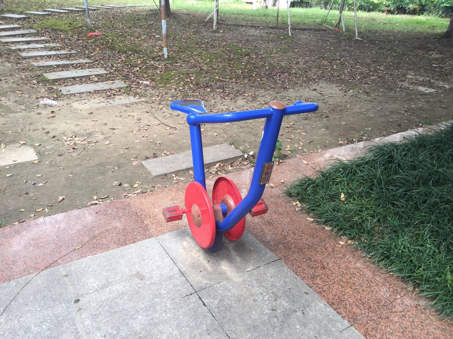 直立健身車 直立健身車