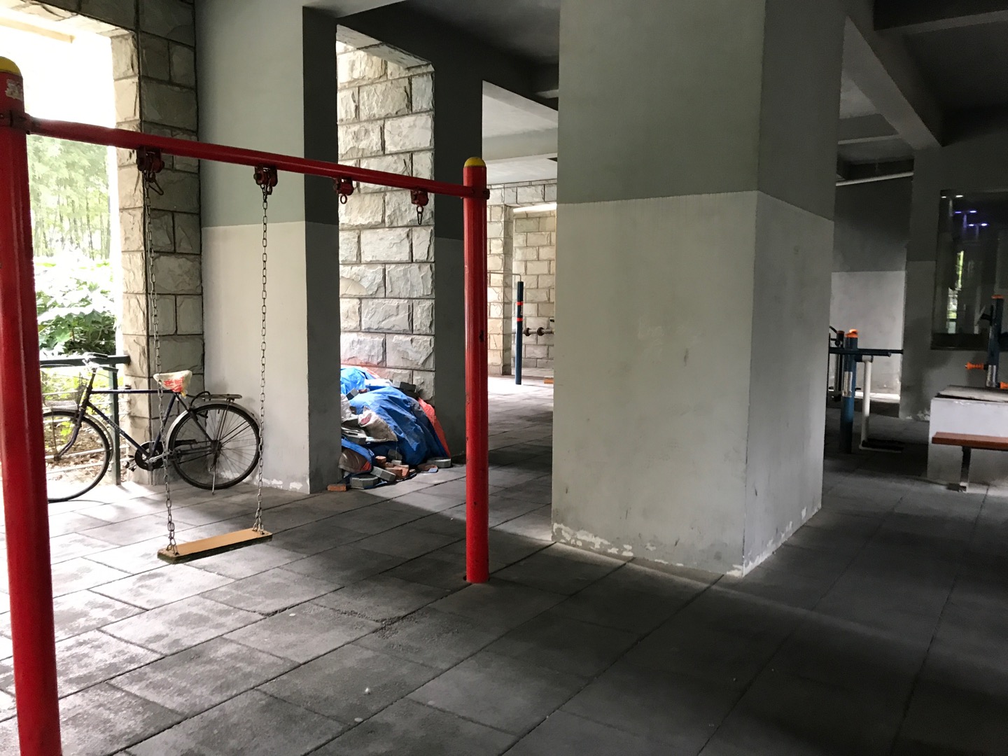 靜安區(qū)曹家渡街道均泰居委健身點（安遠(yuǎn)路777弄）