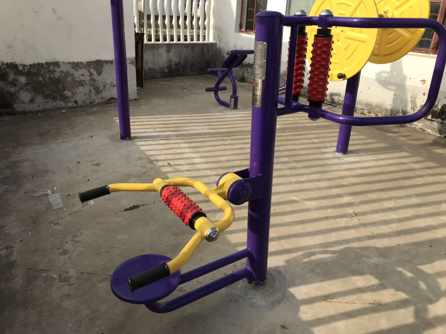 腰背按摩器 腰背按摩器